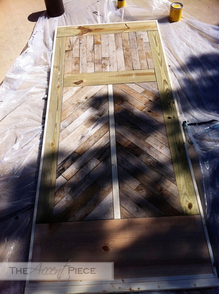 Build Your Own Sliding Barn Door| Barn Door, Sliding Barn Door, DIY Sliding Barn Door, How to Make Your Own Sliding Barn Door, DIY Home, DIY Home Decor Projects, Home Improvement Projects and Hacks, Popular Pin