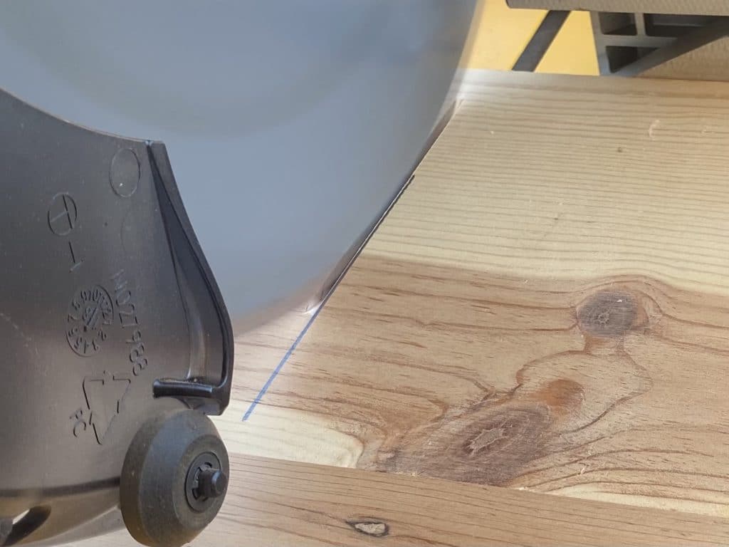 kerf on miter saw