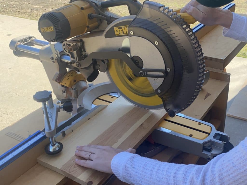 crosscut on miter saw