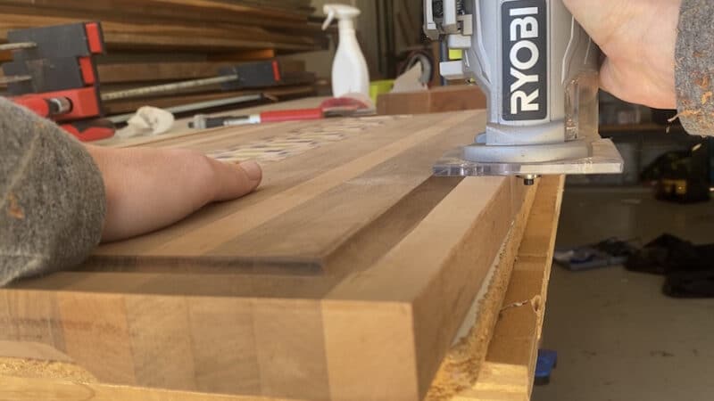 routing the edge of cutting board
