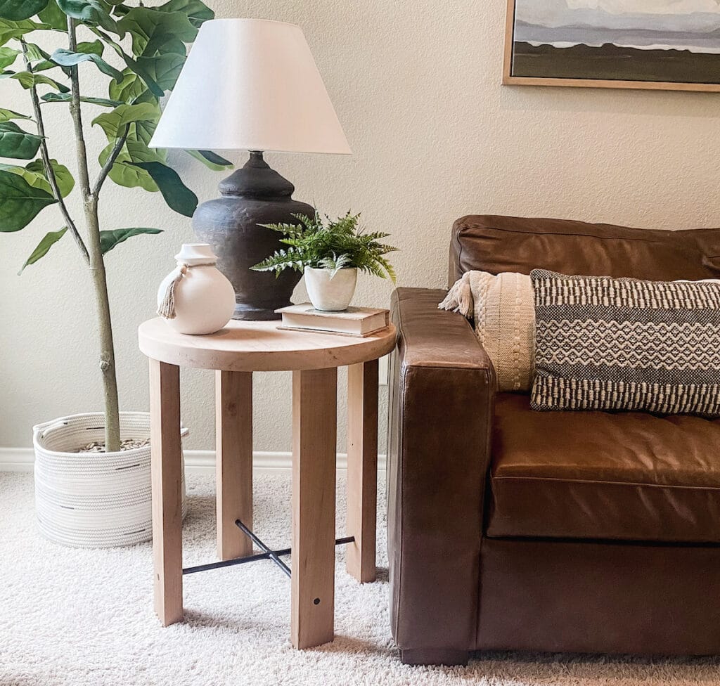 DIY round End table woodworking plans