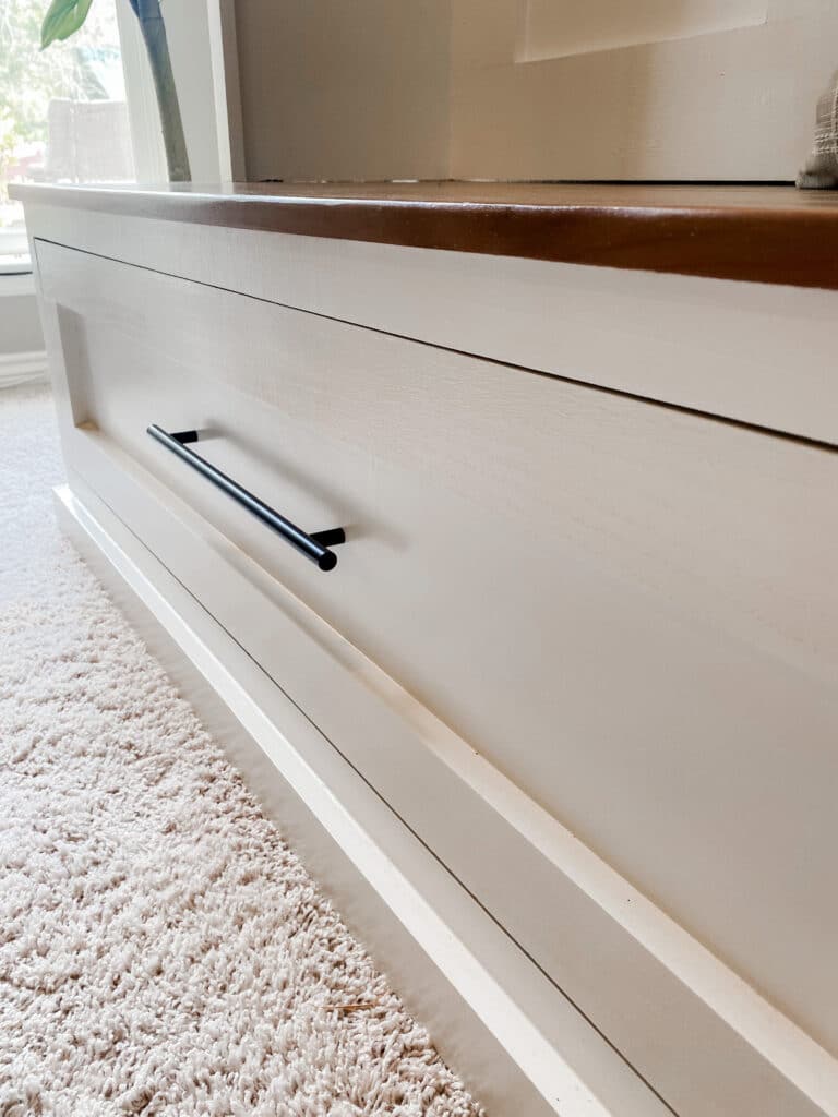 smooth paint finish on mudroom bench
