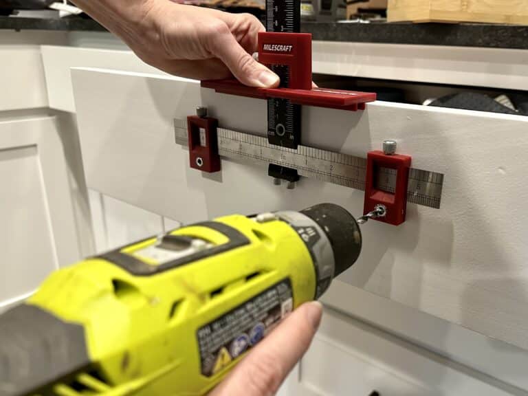 simple way to add hardware to kitchen cabinets